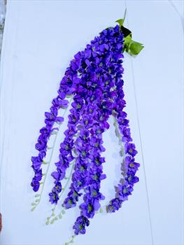 Свисающая ветка с цветами В01